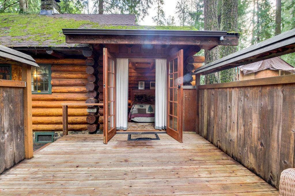 Zoe's Log Cabin Welches Buitenkant foto